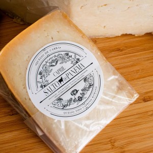 Queijos de Leite de Cabra: Sabor, Saúde e Sustentabilidade em sua mesa